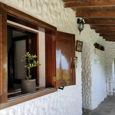 Arcos Del Laurel *