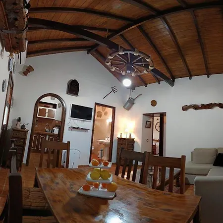 Arcos Del Laurel Moya